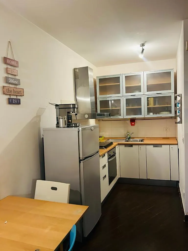 Apartment Easy Room Italy Prada Milan Italy
