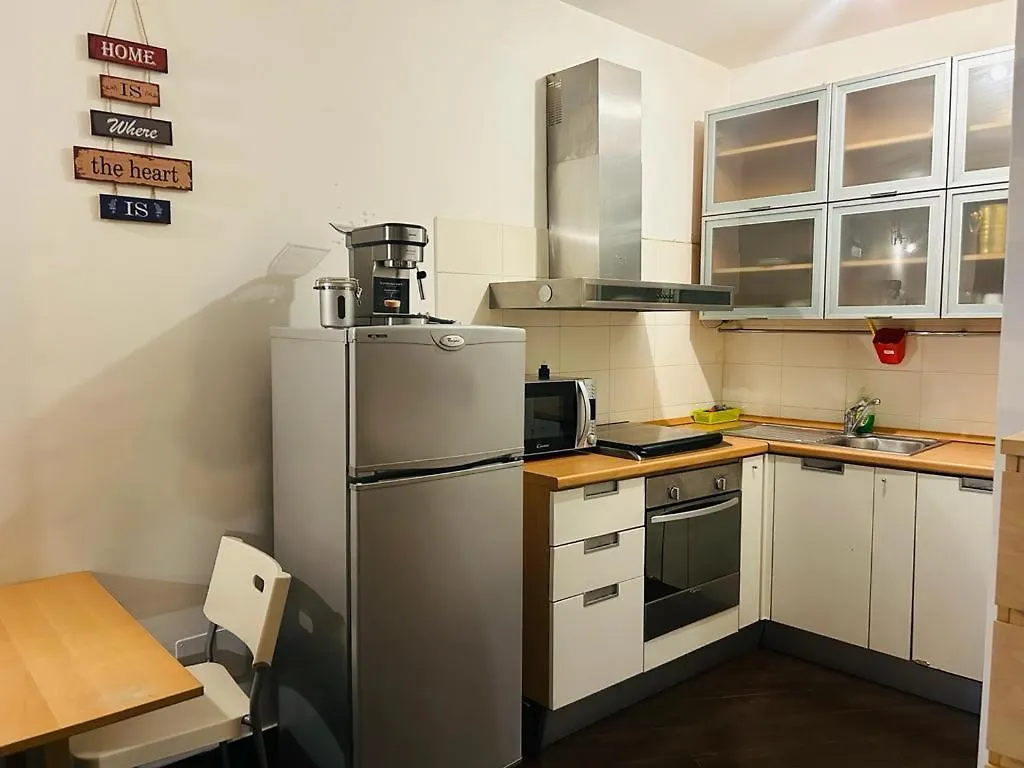 Easy Room Italy Prada Milan Apartment