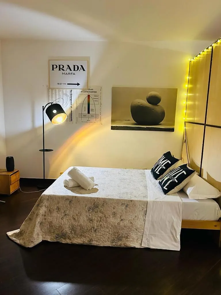 Apartment Easy Room Italy Prada Milan